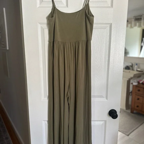 Wilfred Olive Green Spaghetti Strap Jumpsuit - Picture 5 of 6